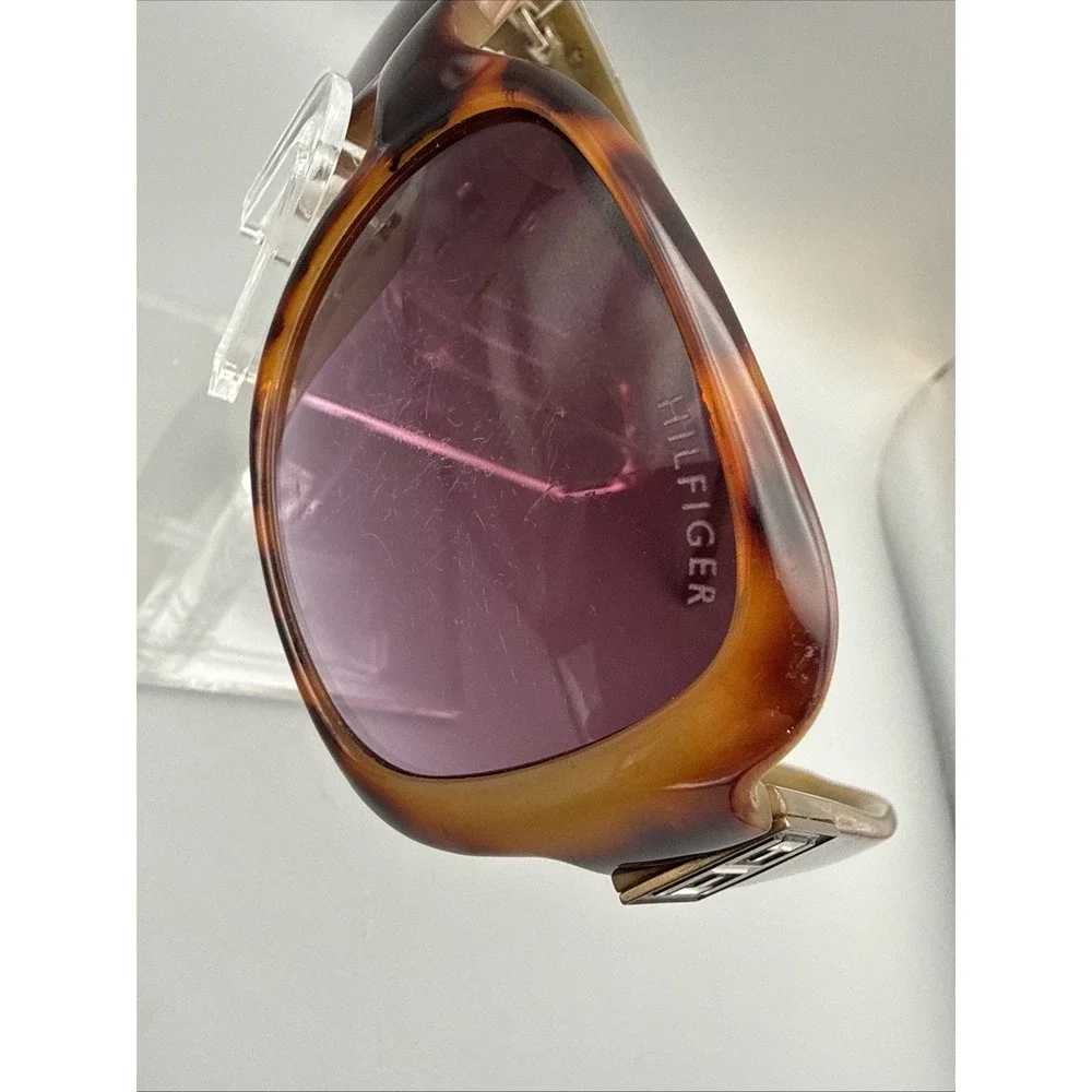 Tommy Hilfiger authentic Designer Sunglasses- Oversize Tortoise Frame Polarized